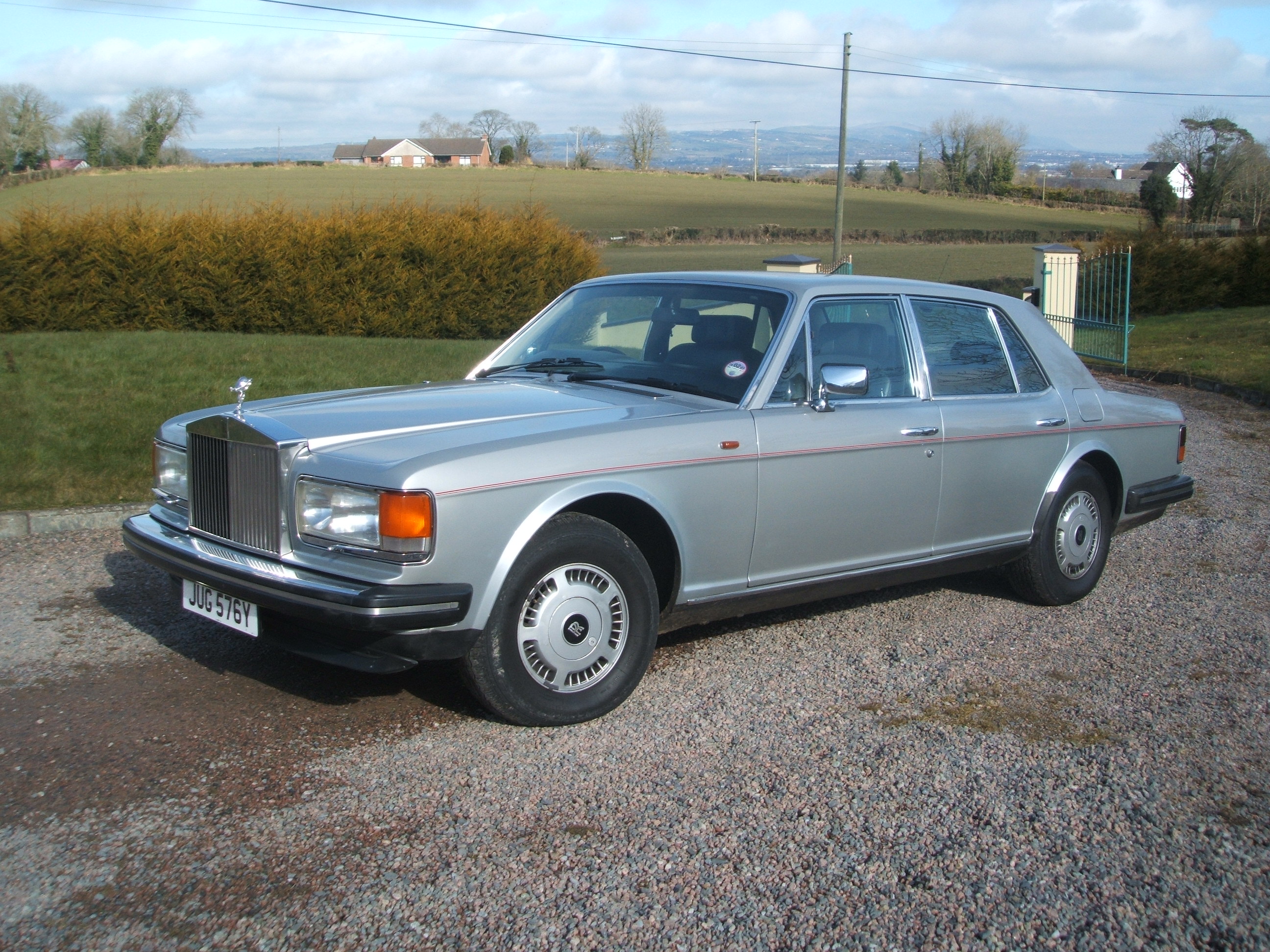 rolls royce silver spirit